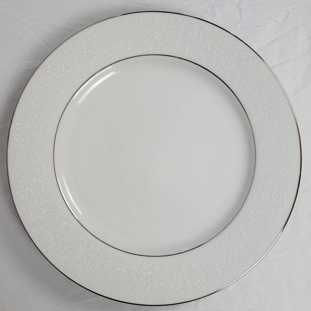 Crown Victoria Lovelace 10" China Dinner Plate